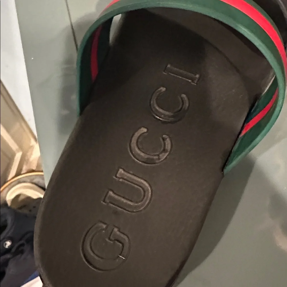 Gucci Red and Green Men's Sandals - Picture 5 of 7